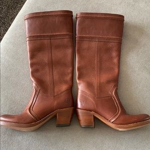 FRYE Boots 6.5